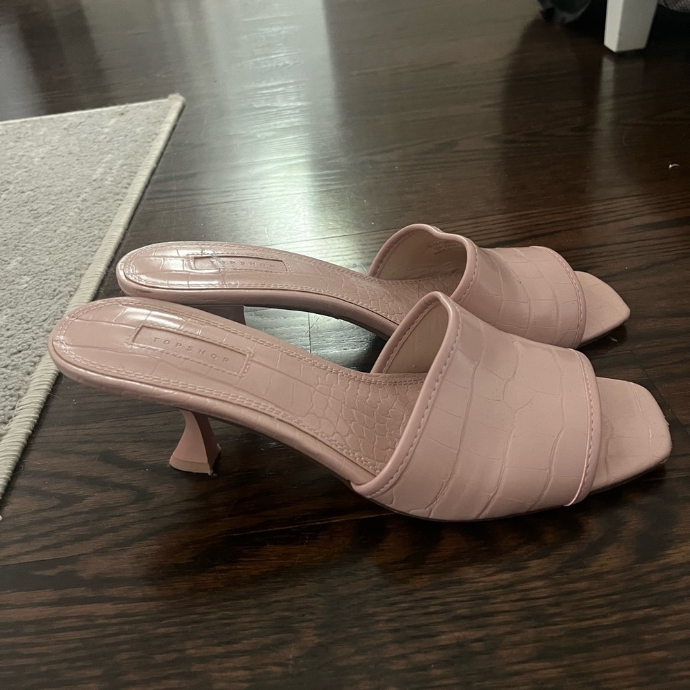 TOP SHOP KITTEN HEELS